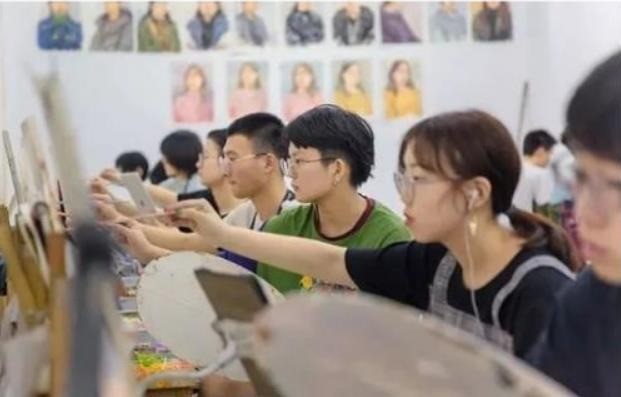 清美屹立高考美术培训